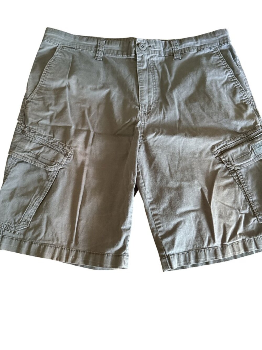 UnionBay Mens Brownish green Cargo Shorts Waist 38 Inseam 11 Inch